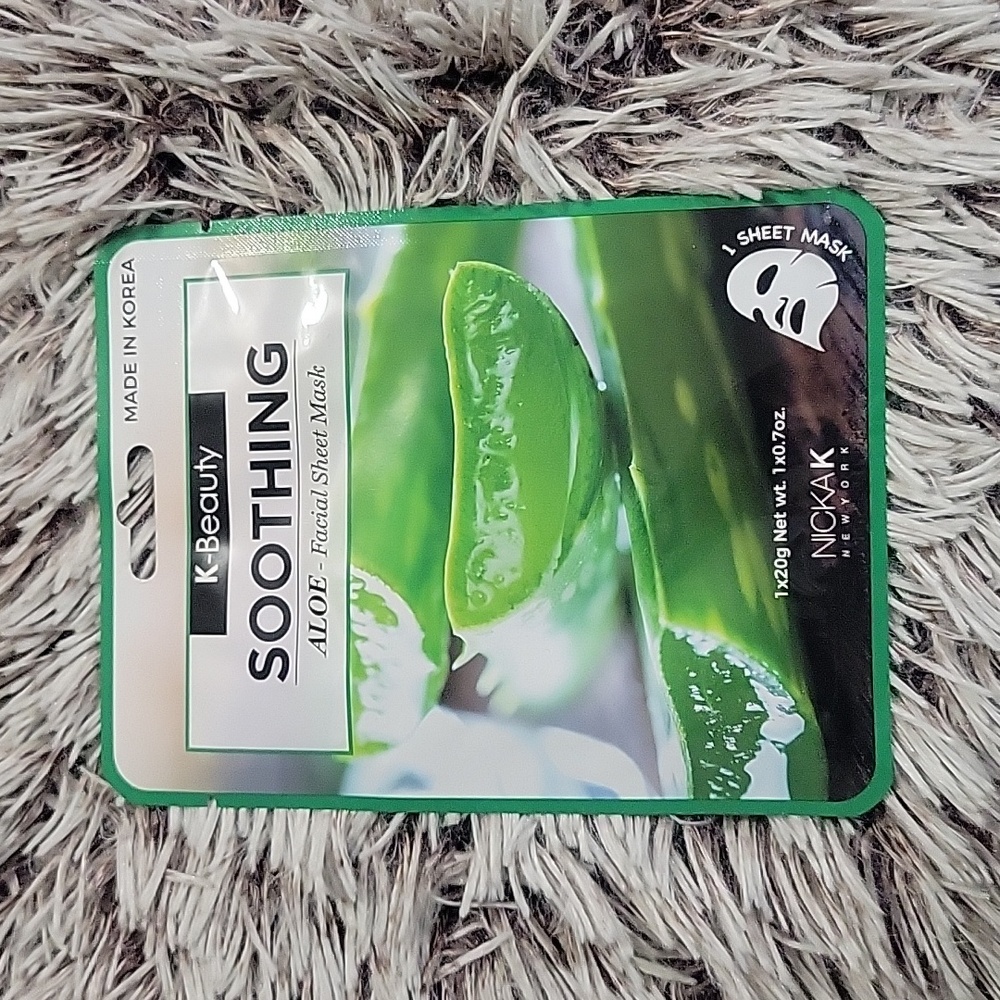 FREE face mask with any purchase from my closet